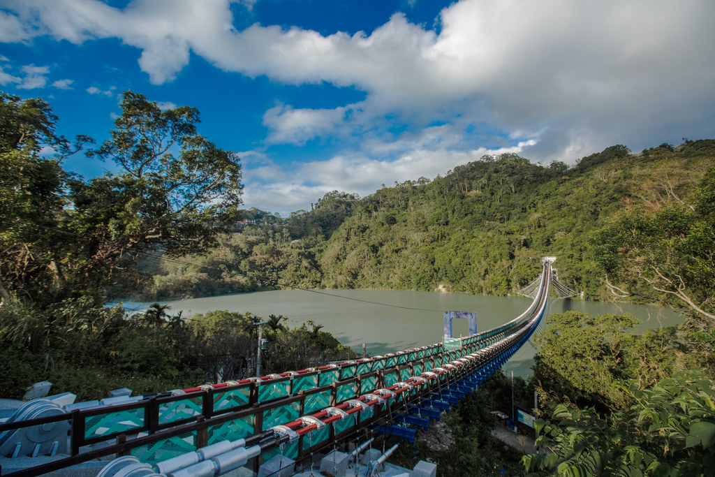 溪口吊橋